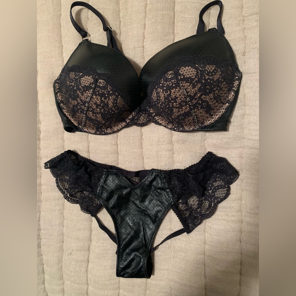 COPY - Victoria Secret bra and panty set
